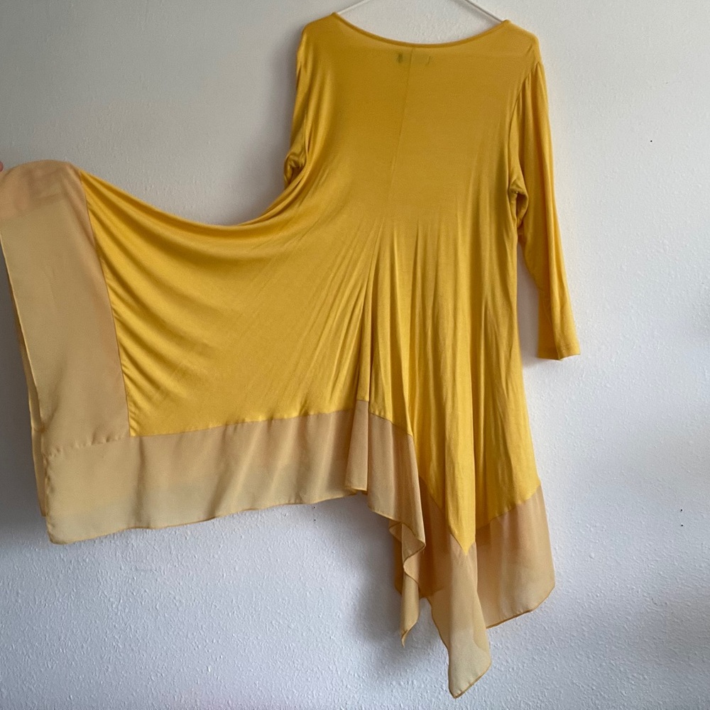 Womens Top - Picture 3 of 4